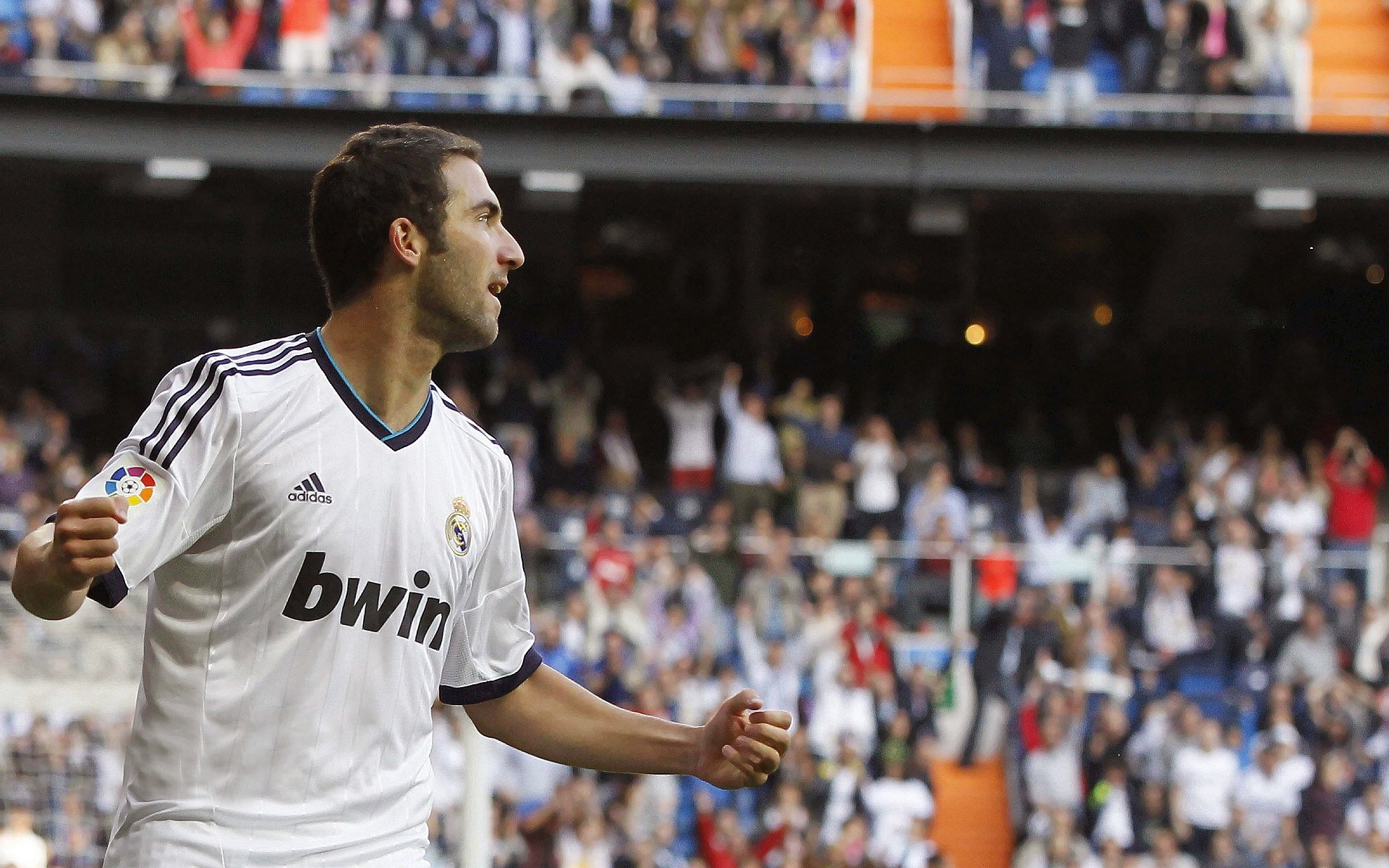 美洲杯精彩逆转：永不言弃的足球精神，足球美洲杯宣传片尺度超大